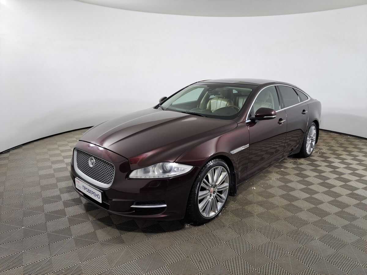 Jaguar XJ