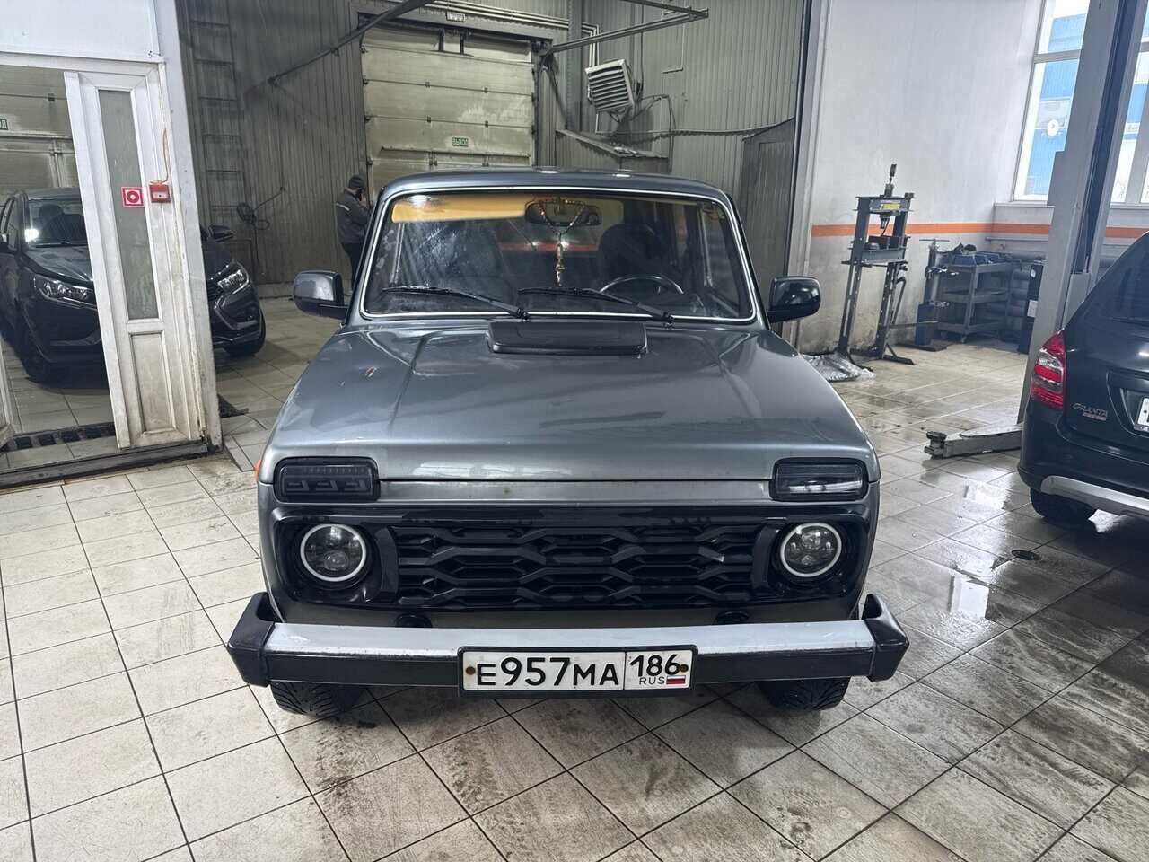 LADA 2131 (4x4)