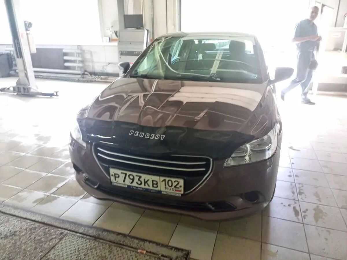Peugeot 301