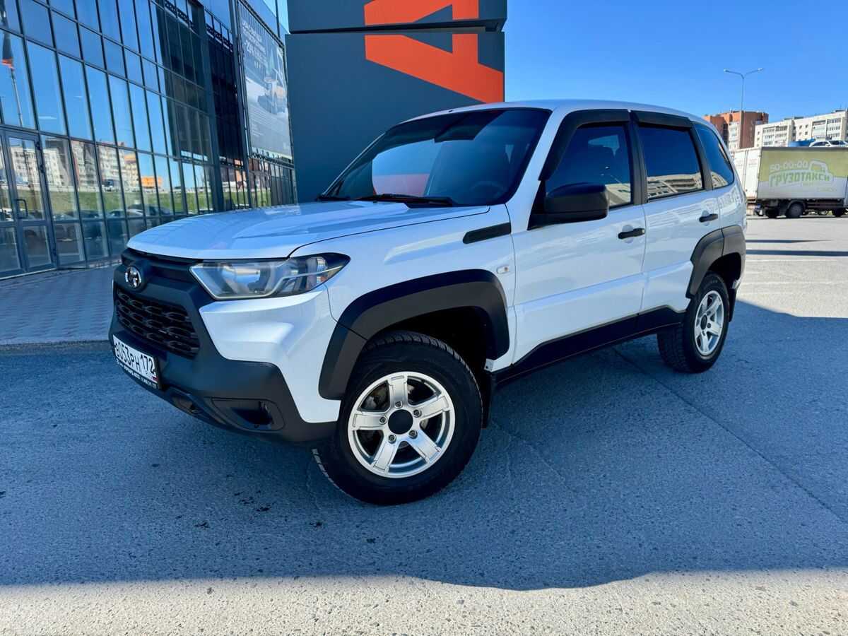 LADA Niva Travel