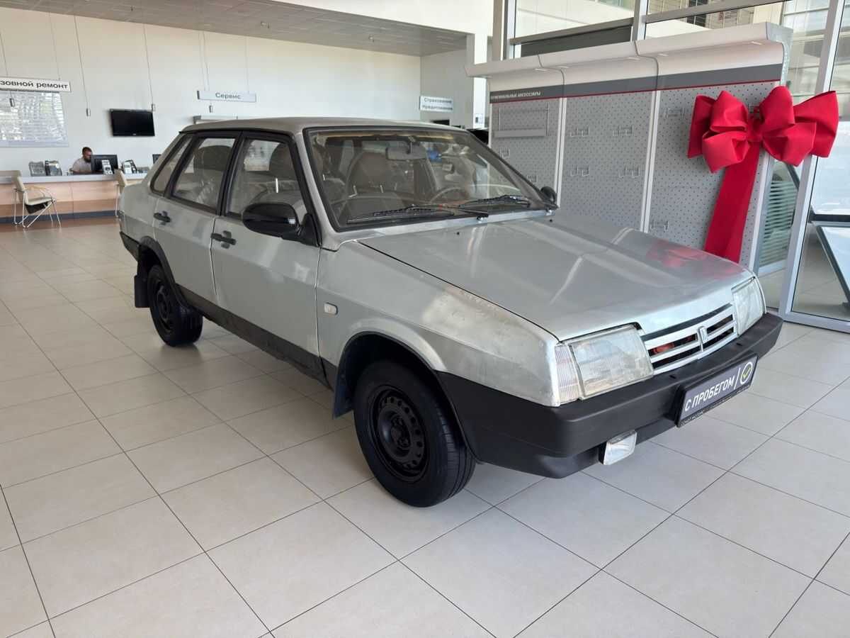 LADA 21099