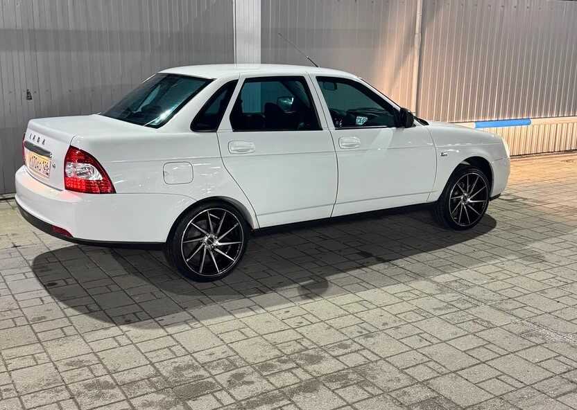 LADA Priora
