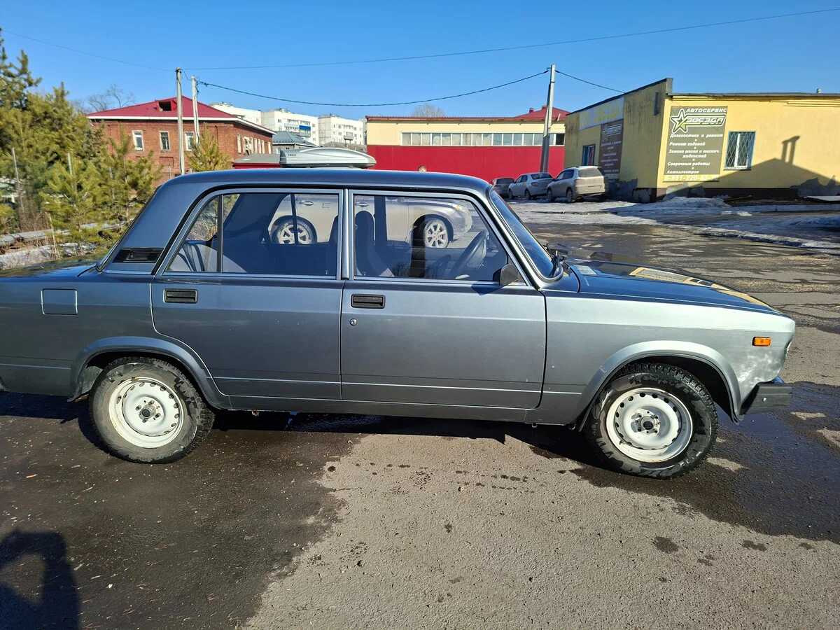 LADA 2105