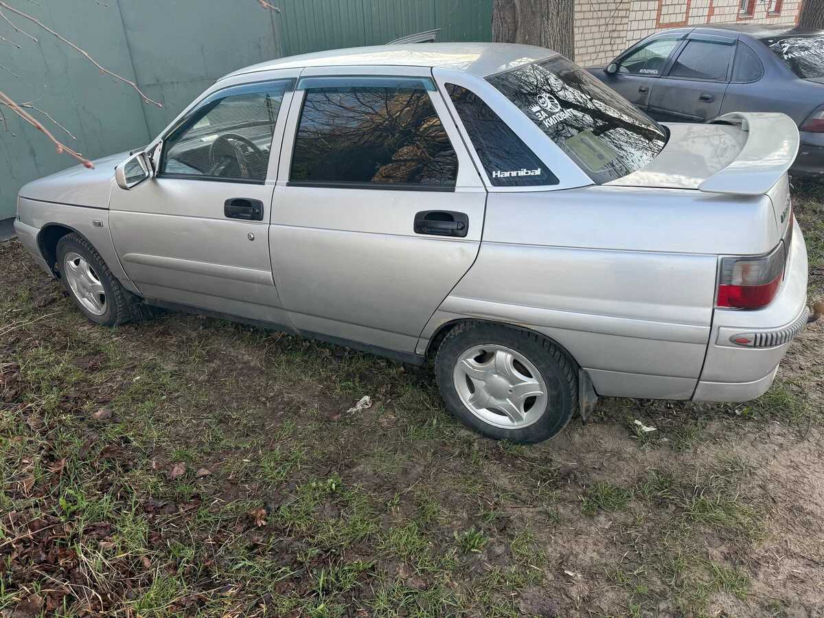 LADA 2110