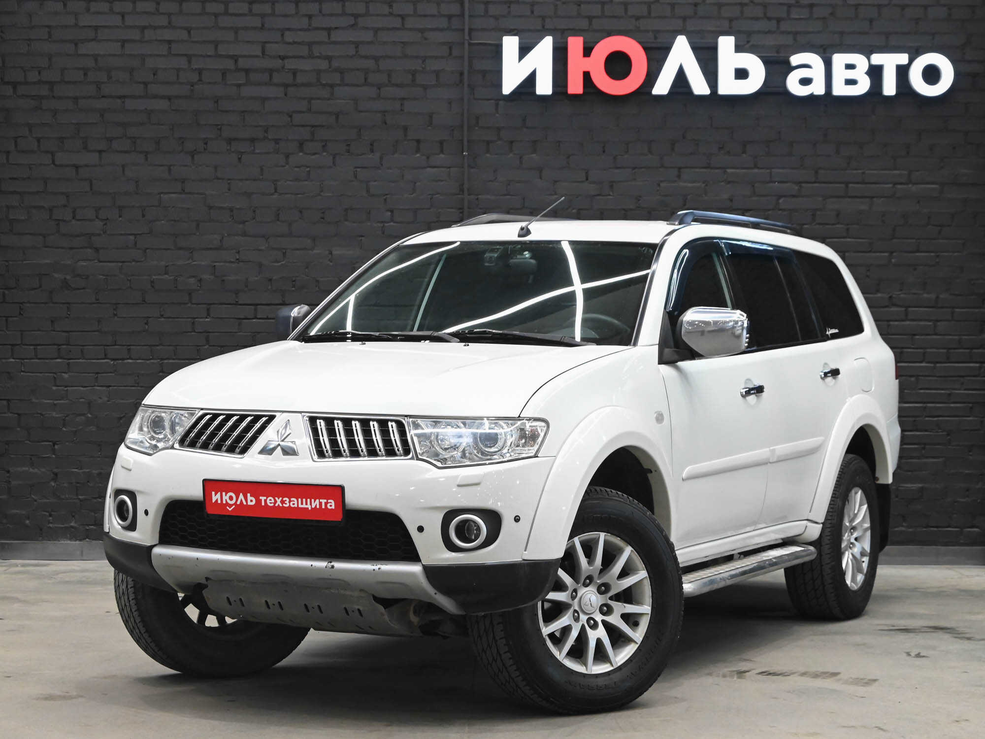 Mitsubishi Pajero Sport