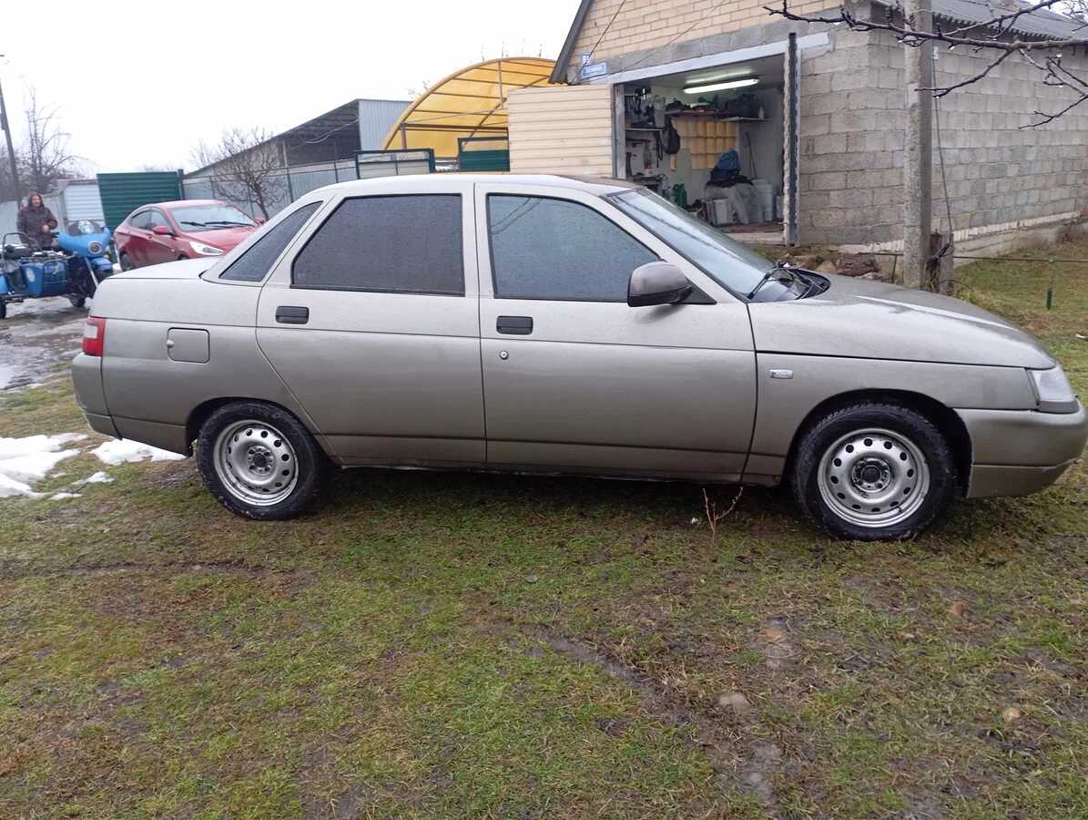 LADA 2110