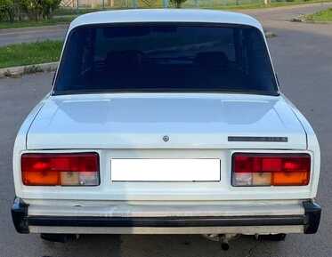LADA 2105