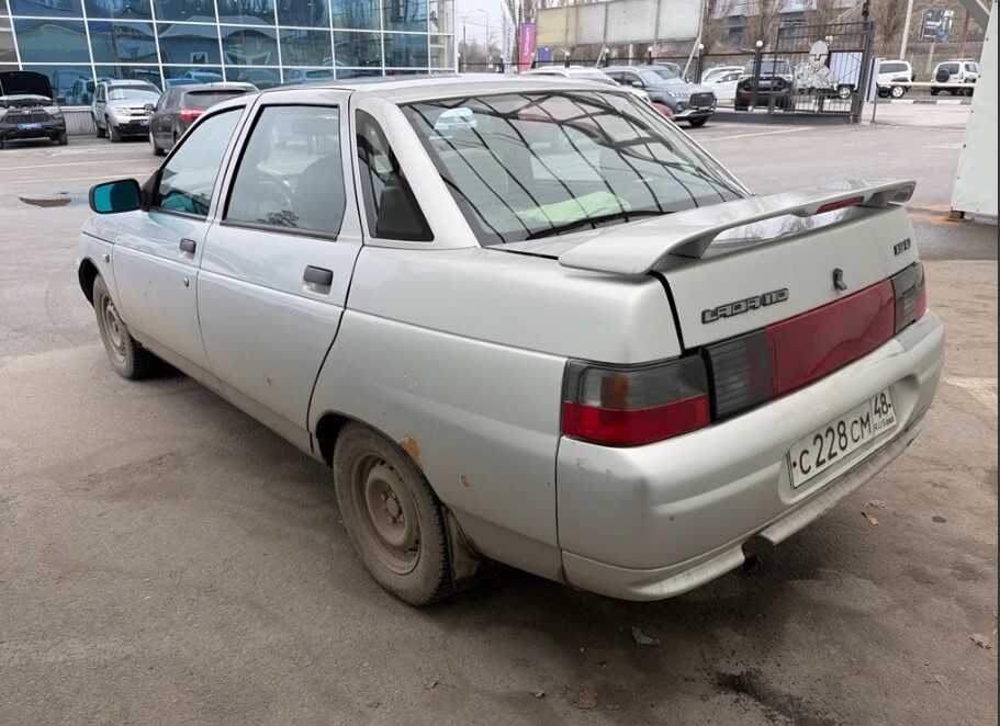 LADA 2110
