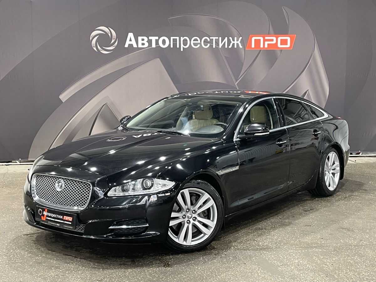 Jaguar XJ
