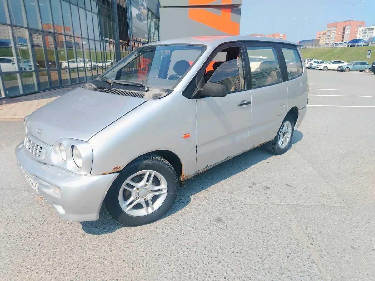 LADA 2120 Nadezhda