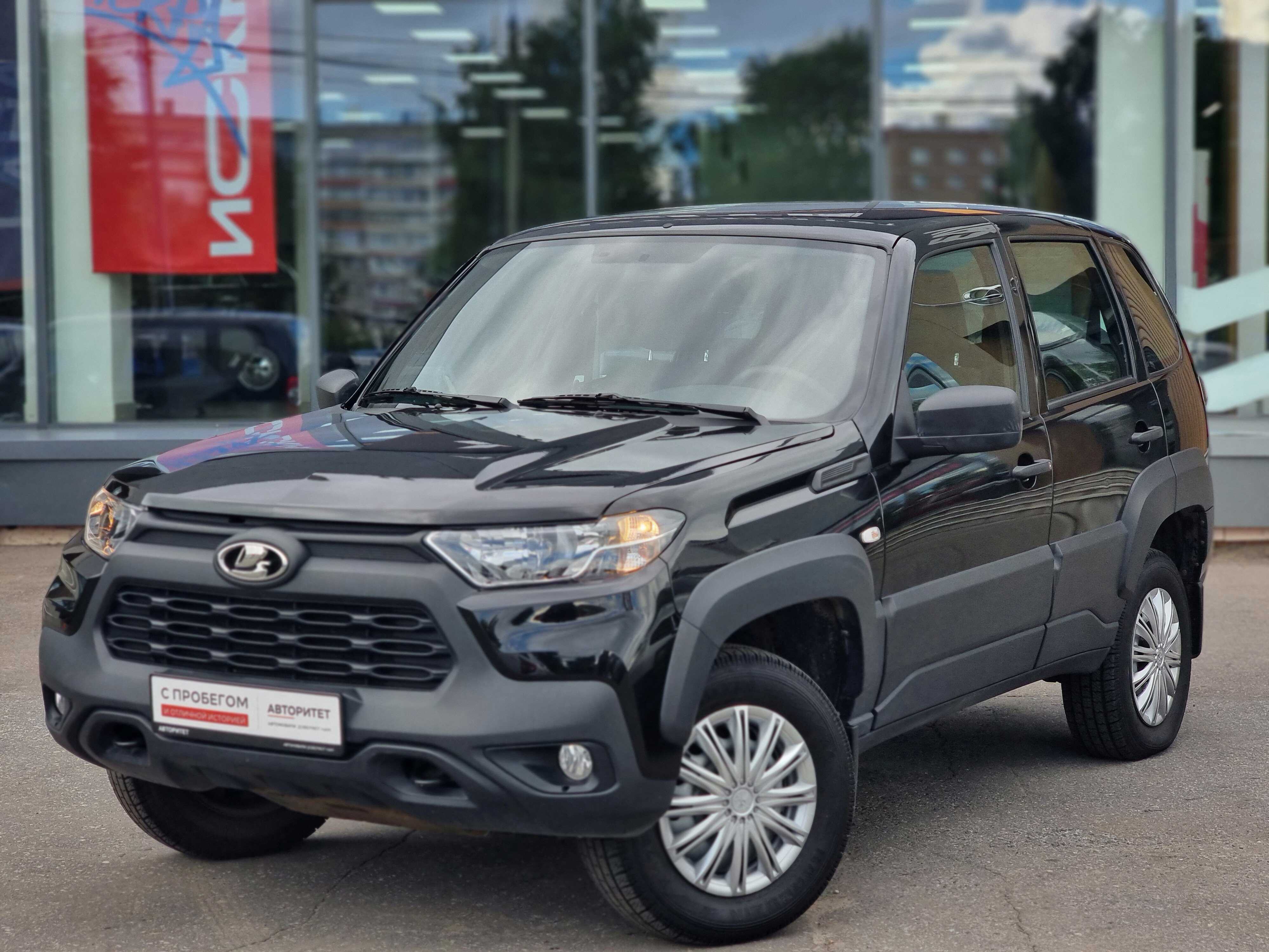 LADA Niva Travel