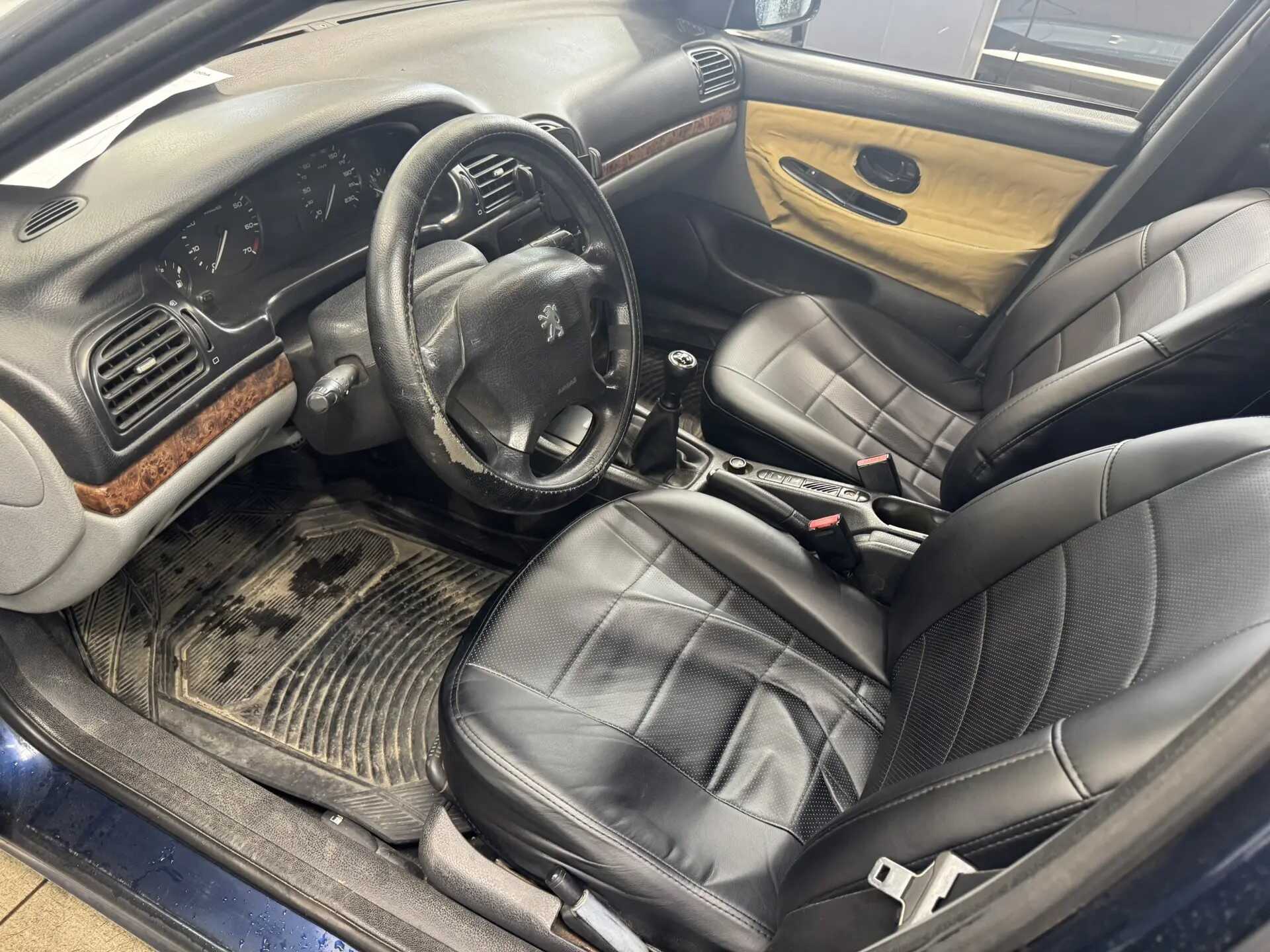 Peugeot 406