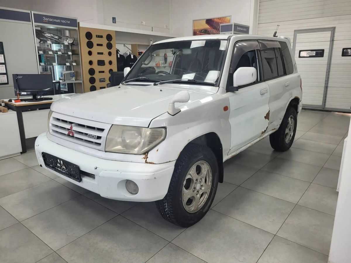 Mitsubishi Pajero iO