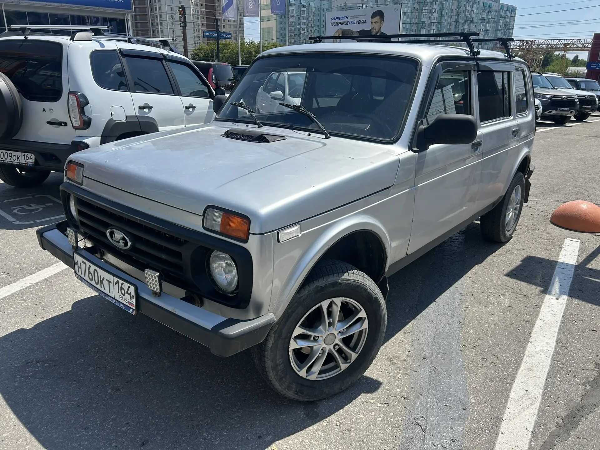 LADA 2123
