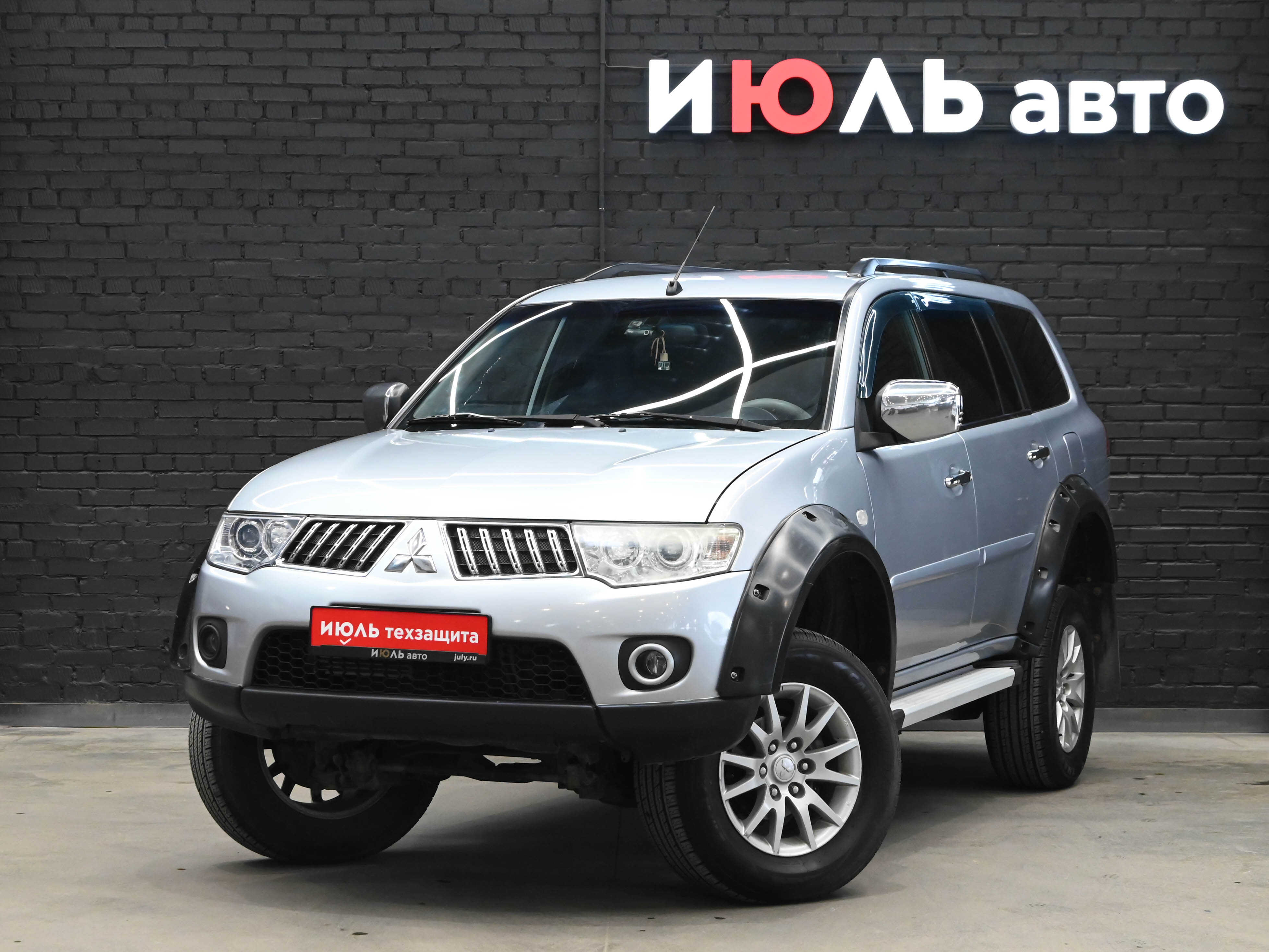 Mitsubishi Pajero Sport