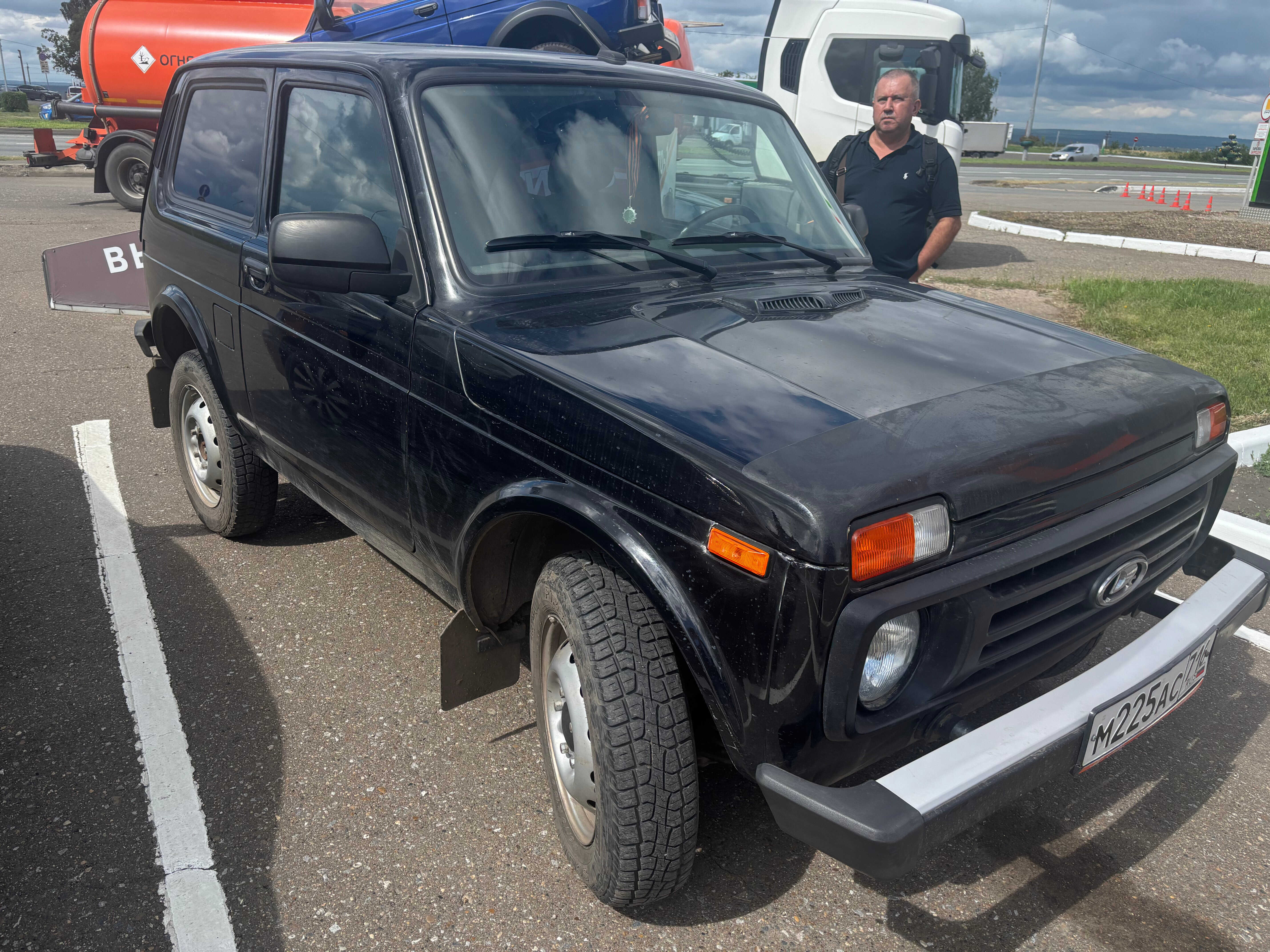 LADA Niva Legend
