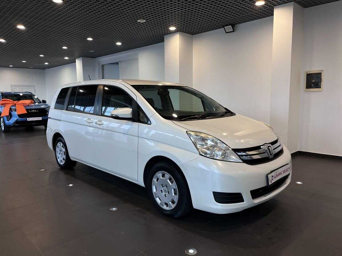 Toyota Isis